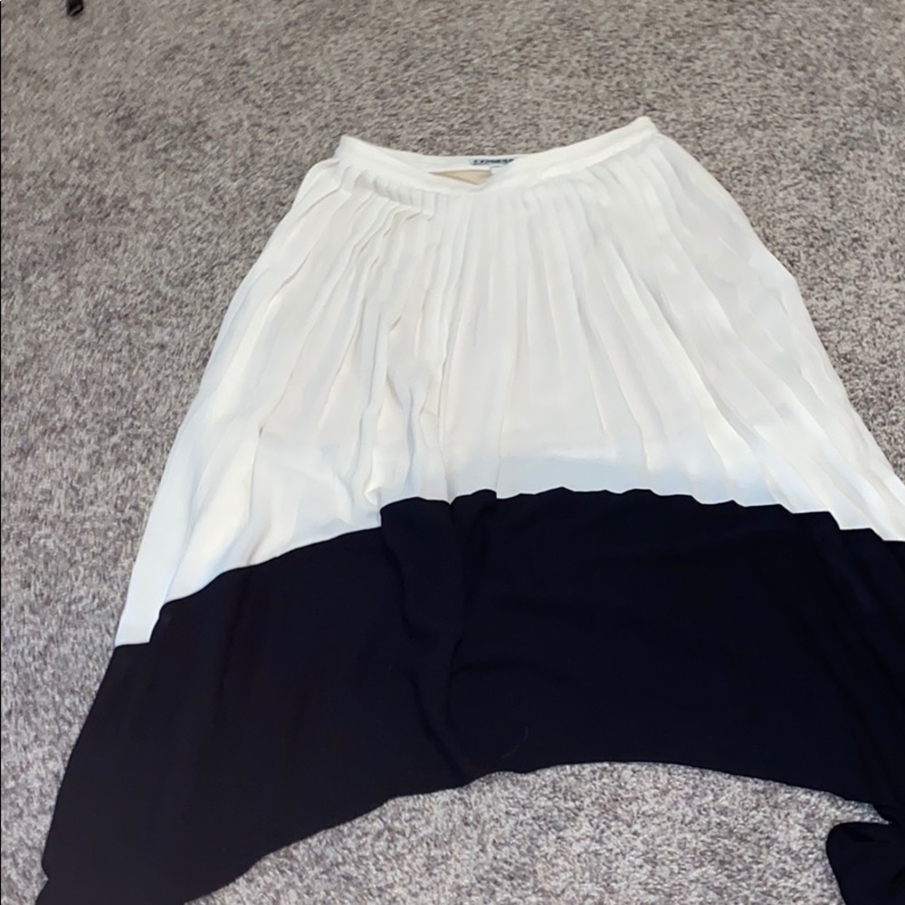 Express cream and black high low skirt